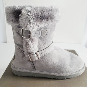 LAMO Women’s Boots Size 8 Gray Suede Fold Over Faux Fur Buckle Cozy Winter